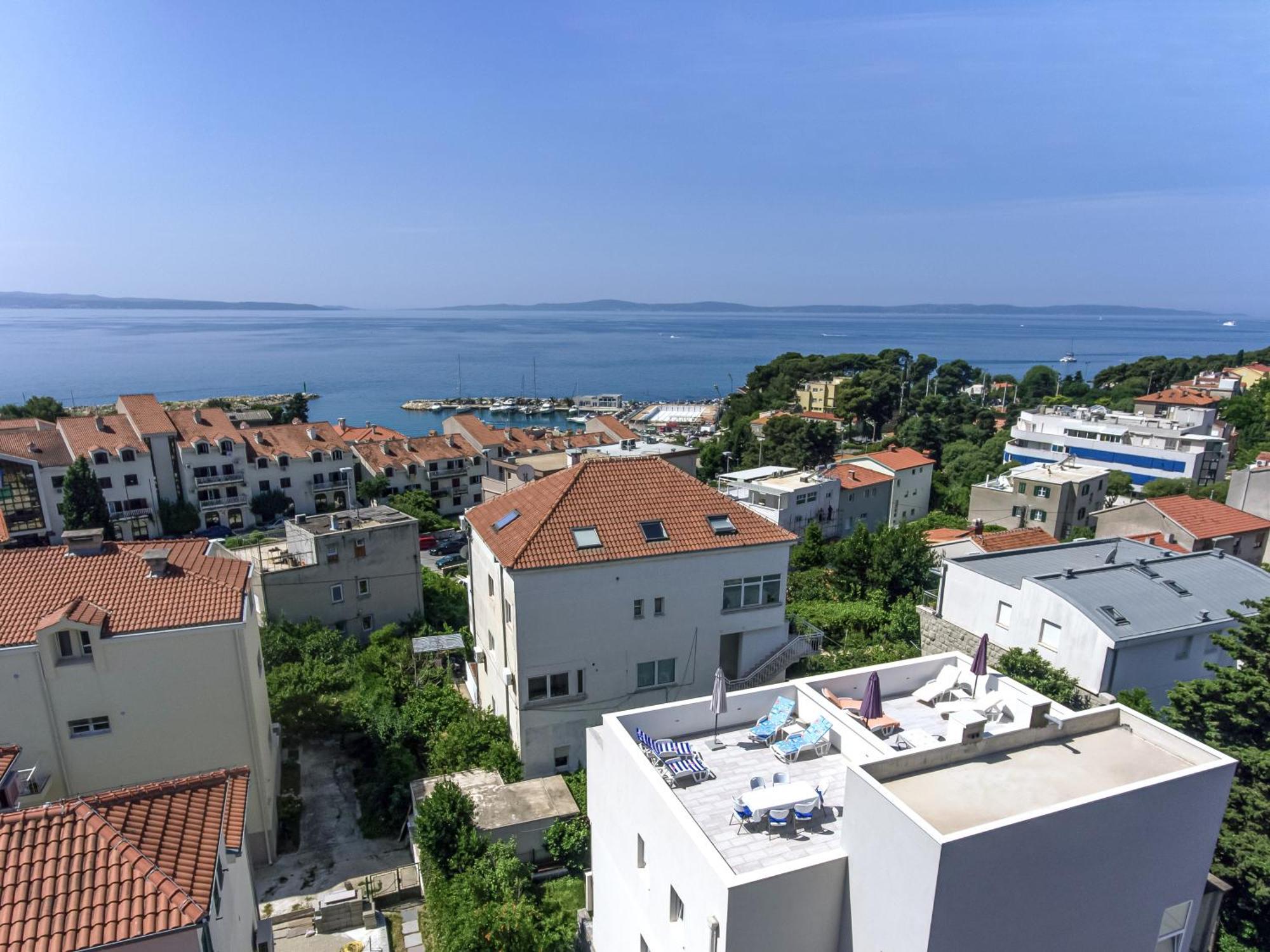 Apartment With Terrace And Free Parking - Beach Nearby Сплит Екстериор снимка